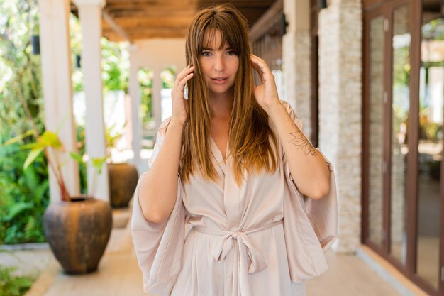 Jaka fryzura pasuje do sukienki hiszpanki?