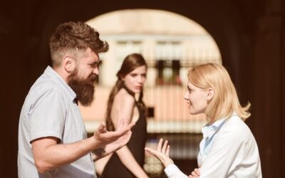 Kto pierwszy mówi przysięgę małżeńską podczas ceremonii?