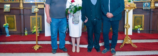 Jak tanio udekorować kościół na ślub i nie rezygnować z wyjątkowego klimatu?