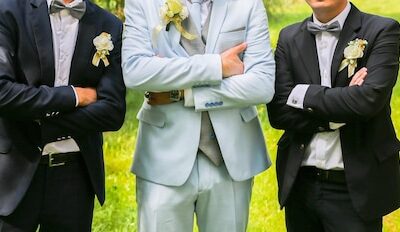 Jaki garnitur na wesele sprawdzi się w sezonie ślubnym?