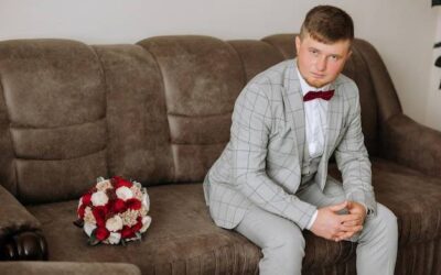 W co się ubrać na wesele syna, by czuć się wyjątkowo?