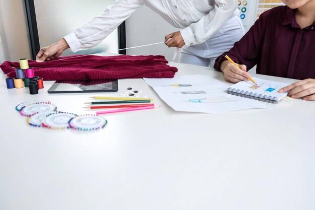 Ile kosztuje uszycie spódnicy u krawcowej?