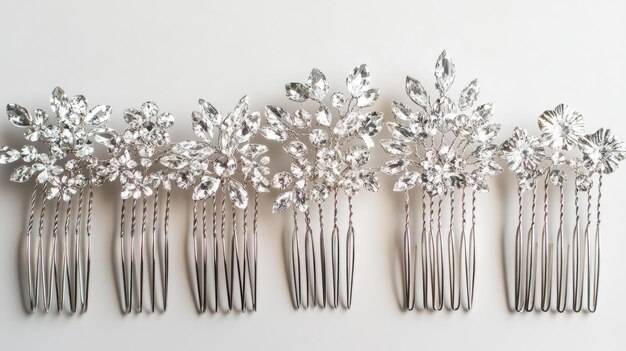 Jakie dodatki do siwej sukienki wybrać na specjalną okazję?