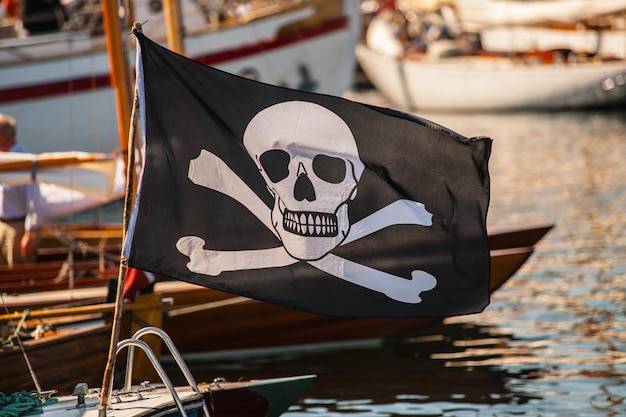 Co to jest korsarz i skąd wzięło się to określenie?