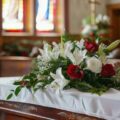 Dekoracja kościoła na ślub jakie kwiaty sprawdzą się najlepiej?