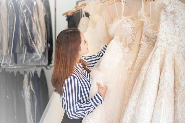 Jak szybko sprzedać suknię ślubną i nie żałować decyzji?