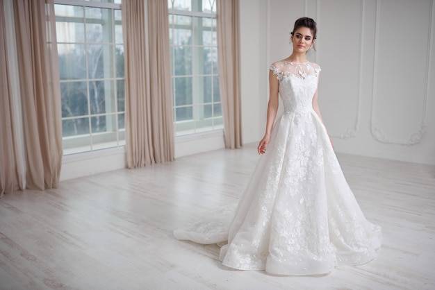 Jaka długość sukni ślubnej będzie odpowiednia na Twój wyjątkowy dzień?